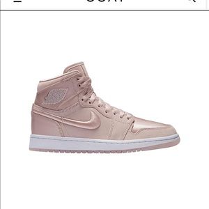 SOLD OUT: Women’s Air Jordan 1 Retro High NEW